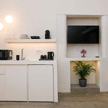Naos Suites Vóthon Kültér fotó